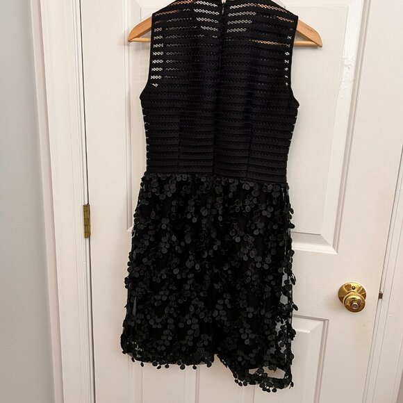 NEW Theory Black Petal Feathered Texture Party Dress Sz 00 - Picture 15 of 15
